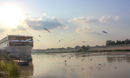 floating restaurant and café with an amazing view to the Tigris river placed and floated at the riverside of Tigris river