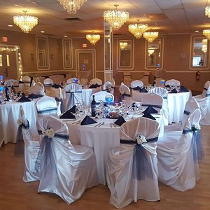 Emerald Room set up for a Wedding Reception. 
This room can be used for a variety of functions.
Room occupancy 130
