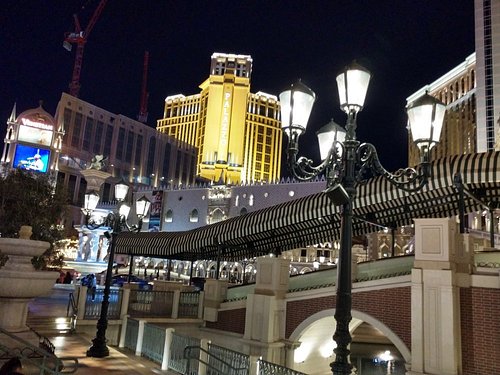VANDERPUMP A PARIS, Las Vegas - Restaurant Reviews, Photos & Reservations -  Tripadvisor