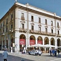 L'esterno del palazzo