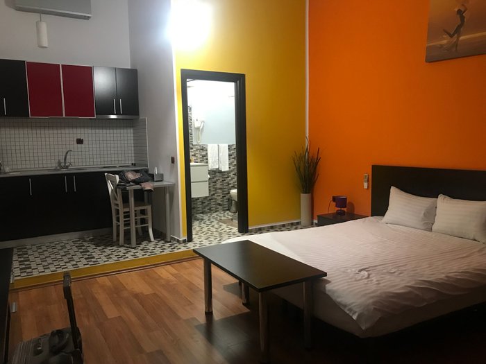 CASA ARTISTI - B&B Reviews (Bucharest, Romania)