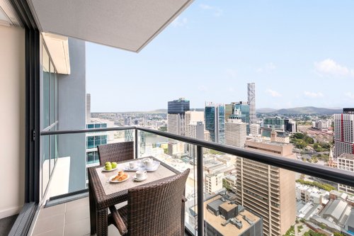 OAKS BRISBANE ON CHARLOTTE SUITES (Australia) - Opiniones y comparación ...