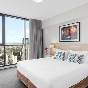 Oaks Brisbane on Charlotte Suites, hotel in Brisbane