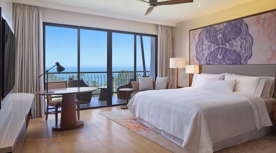 Premier Seaview King room.