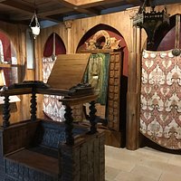 Interno del Museo con ricostruzione della Sinagoga