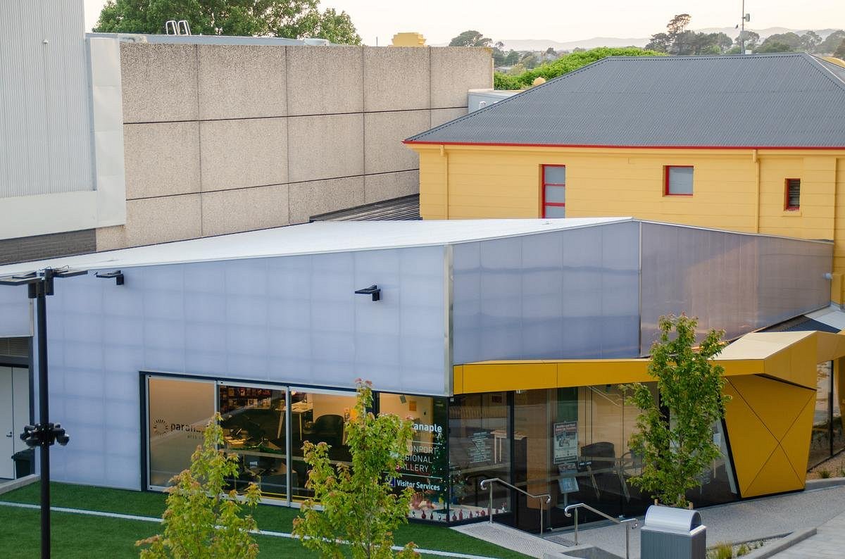 tourist information centre devonport