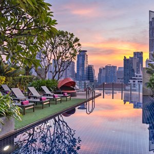 Splash Rooftop Pool