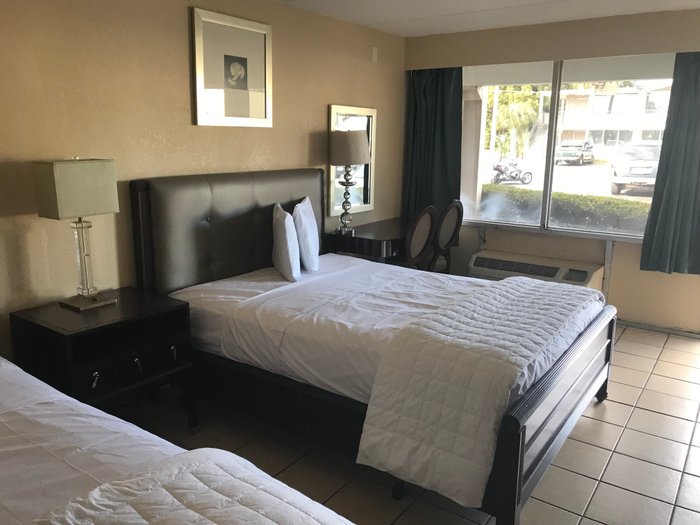 Rooms To Go - Orlando, 5200 E Colonial Dr, Orlando, FL, Home