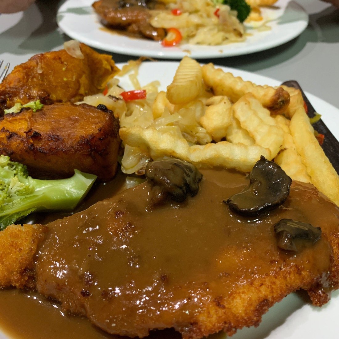 TOOLEYBUC SPORTING CLUB LTD - Restaurant Reviews, Photos & Phone Number - Tripadvisor