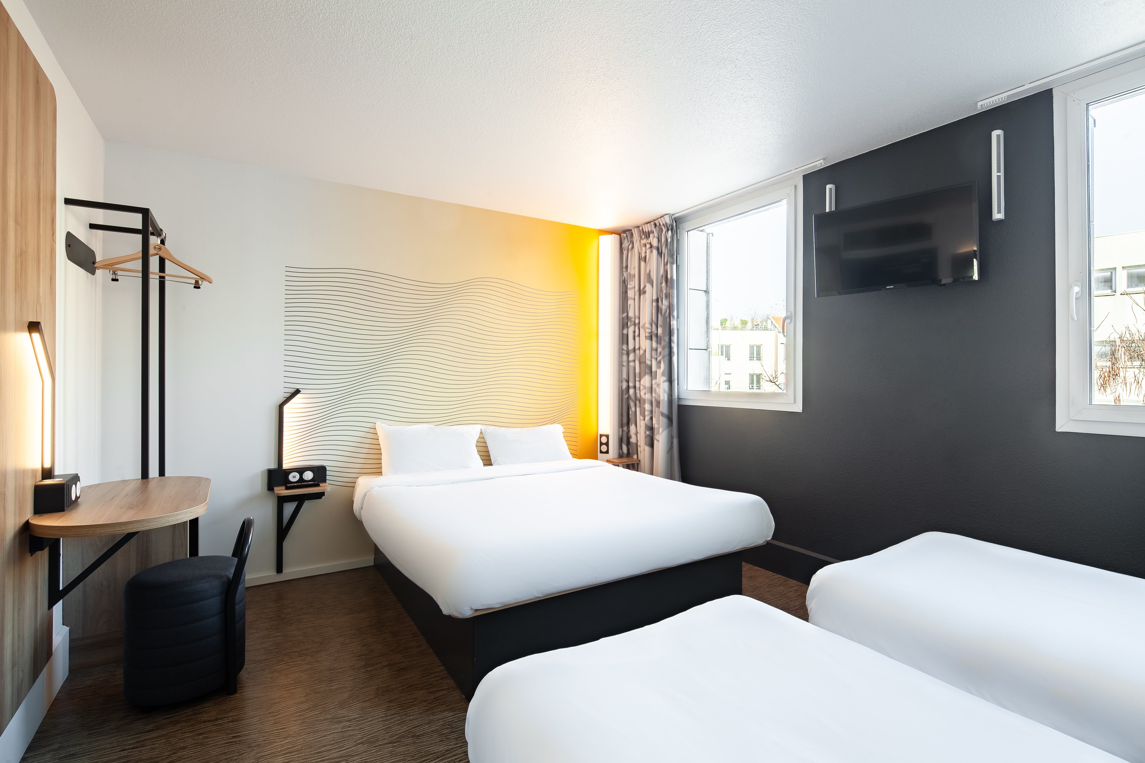 B&B HOTEL Paris Saint-Denis Pleyel : Tarifs 2022 Mis à Jour, 153 Avis ...