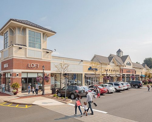 12 Best Malls In Connecticut To Fulfil Your Retail Fantasies