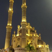 El Sahaba Mosque