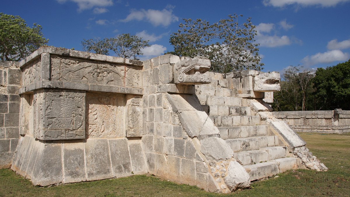 Plataforma de las Aguilas y los Jaguares (Chichén Itzá) - Lo que se debe  saber antes de viajar - Tripadvisor