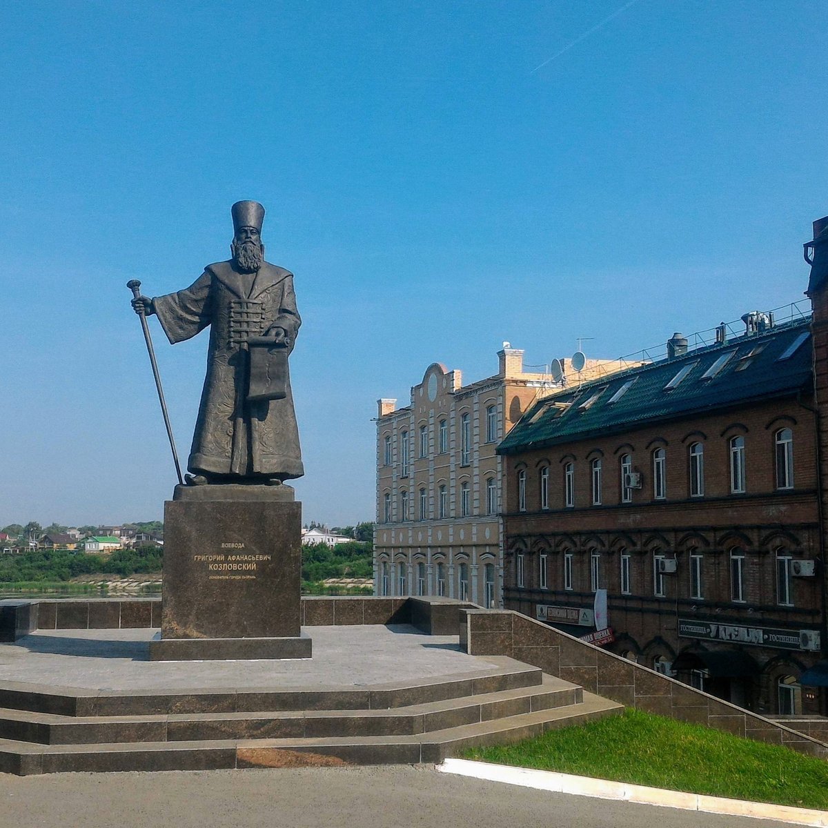 Памятник воеводе Григорию Козловскому, Сызрань: лучшие советы перед  посещением - Tripadvisor