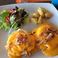 Eggs Benedict