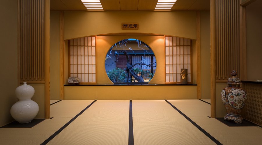 離れ清流庵　玄関