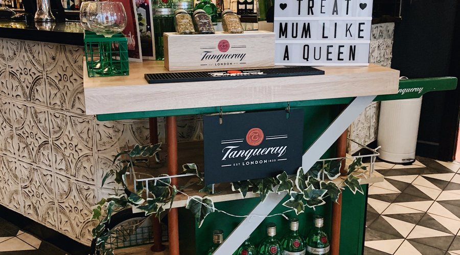 Tanqueray trolley 2
