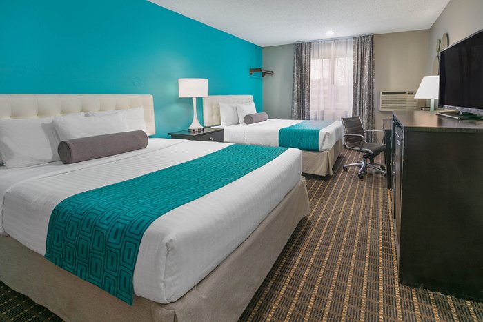 HOWARD JOHNSON BY WYNDHAM ARLINGTON BALLPARK $55 ($̶7̶8̶