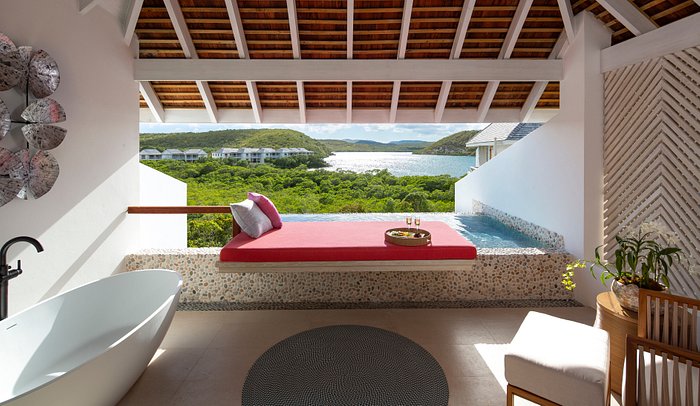 Antigua Luxury Massage Bathtub