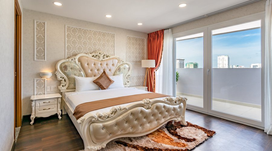 EMERALD CENTRAL (Thành phố Hồ Chí Minh) - Đánh giá Khách sạn & So sánh giá  - Tripadvisor