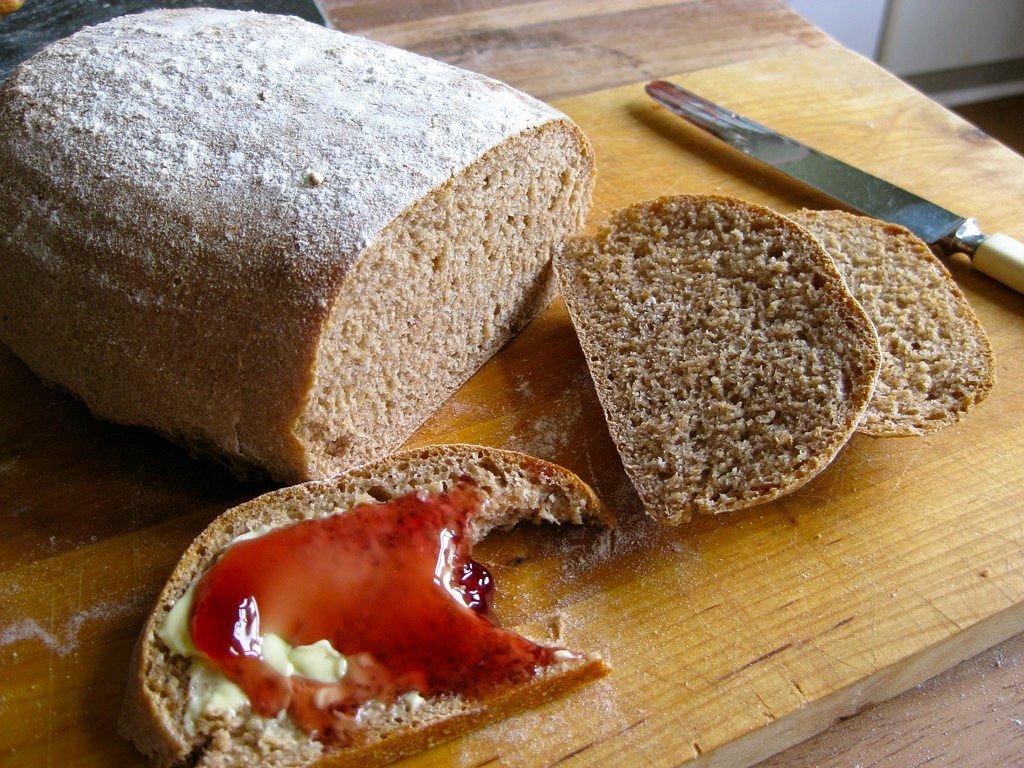 Хлеб ангела сыр. Ангел с хлебом. Джинглов хлеб фото. Uzbek Bread with Butter.