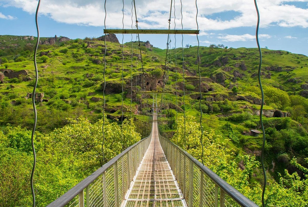 Khndzoresk Swinging Bridge, Область Сюник: лучшие советы перед посещением -  Tripadvisor