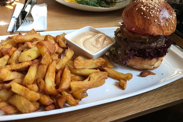 THE BURGERS BY PAUL VRABIE, Bucharest - Drumul Taberei - Menu, Prices &  Restaurant Reviews - Tripadvisor