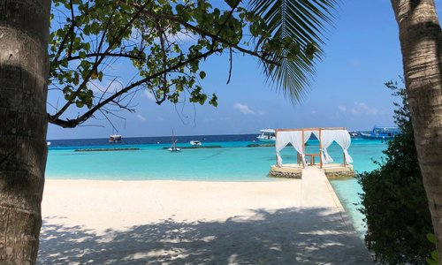Moofushi Island