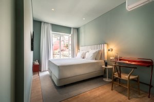 Room & Suite