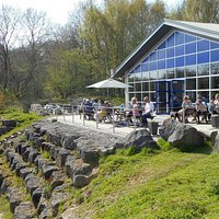 Cafe and coffee house set in stunning surroundings.
Dogs welcome
Families welcome.