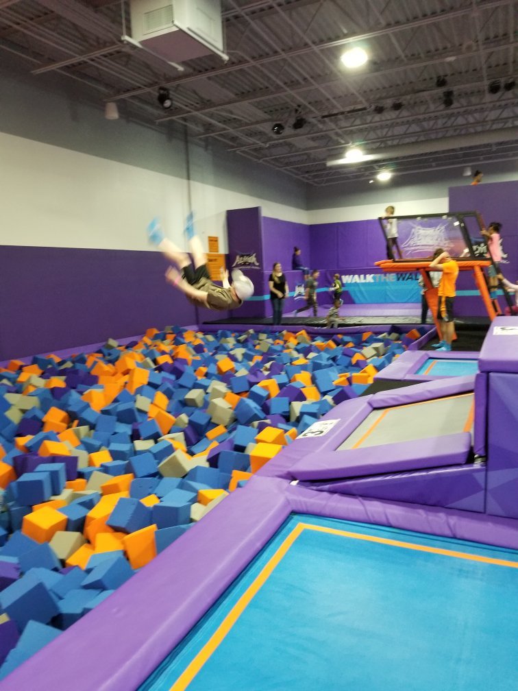 altatude trampoline park