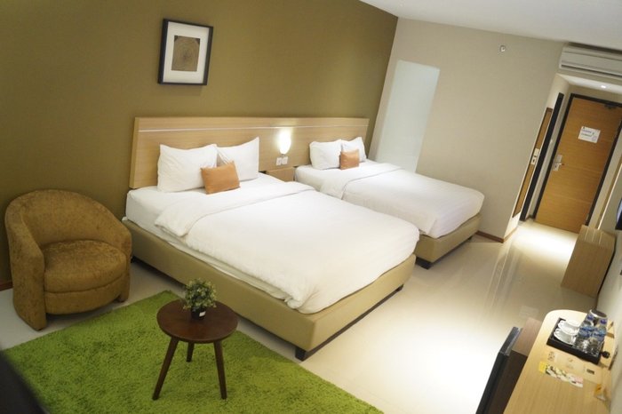 DE LAXSTON HOTEL BY QUINS $22 ($̶2̶7̶) - Yogyakarta Region Hotel Prices ...