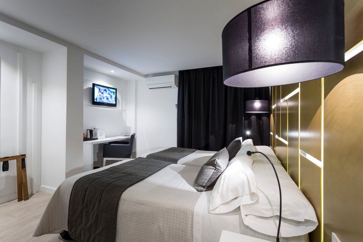Hotel Comfort Dauro 2 $65 ($̶7̶5̶) - Updated 2024 Prices & Reviews - Granada, Spain Hotel Comfort Dauro 2 $65 ($̶7̶5̶)... 