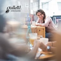 Ven y pasa un momento auténtico en Café Galletti