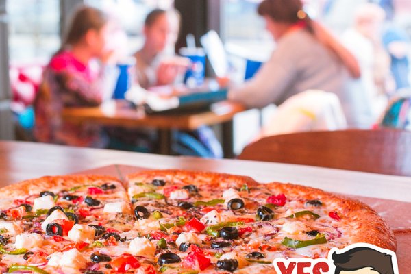 Yes pizza отзывы. Пицца Кинг Советский. Пицца Липецк. Пицца Липецк Ривьера. Yes pizza купоны.