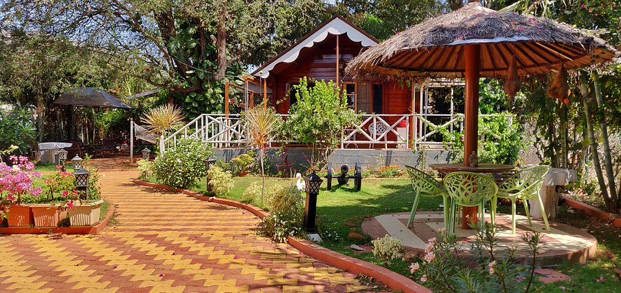 places to visit in chikmagalur hotel