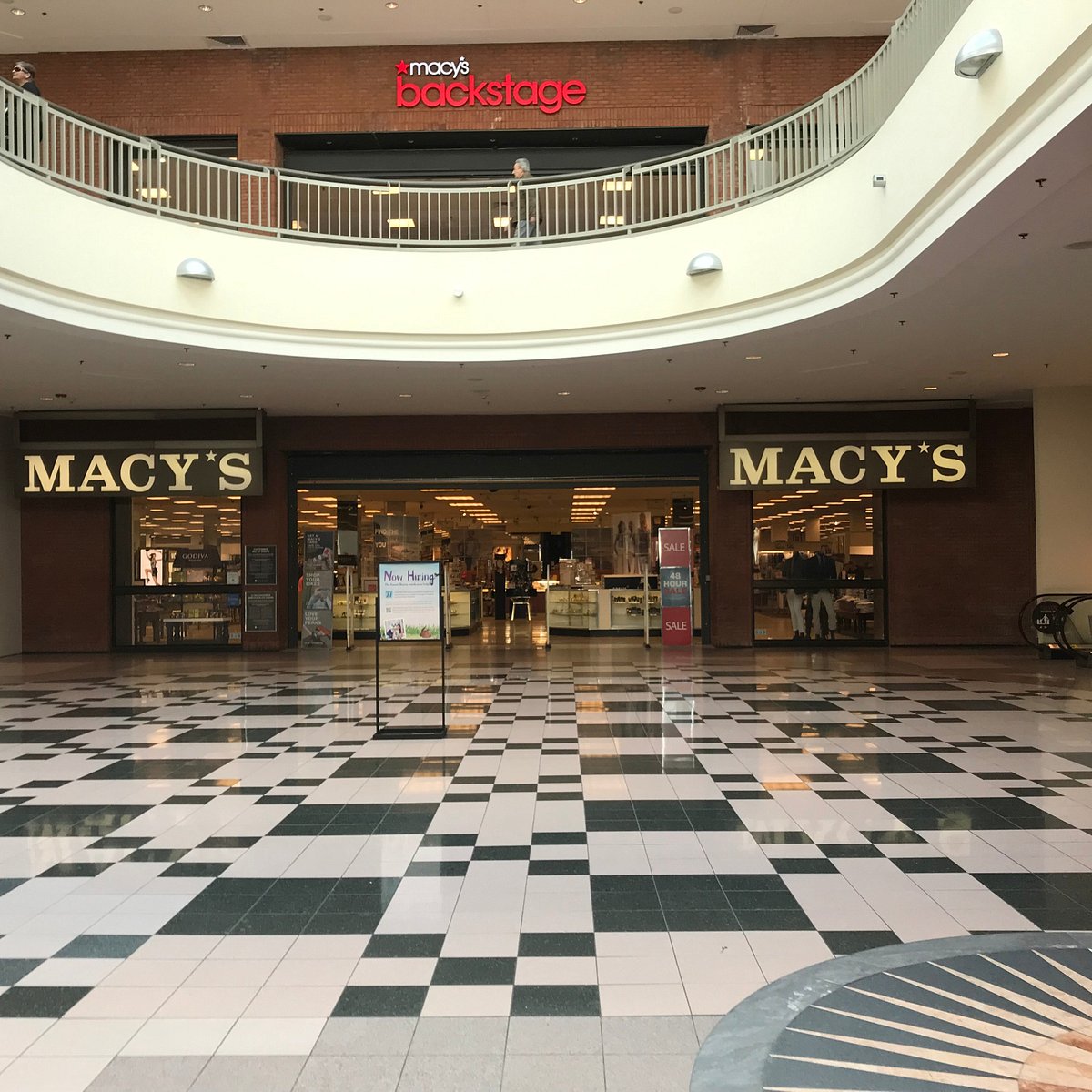 I Toured Macy's Famous NY Flagship but Mostly Found Disappointment
