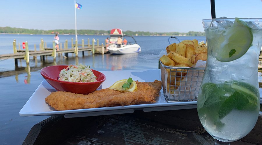 Tarpon Turtle Grill & Marina