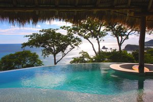 Piscina e praia