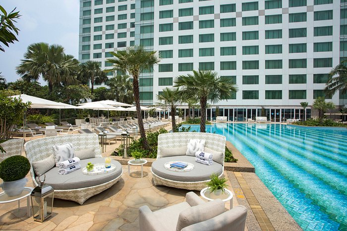 Hotel Mulia Senayan Pool Pictures And Reviews Tripadvisor