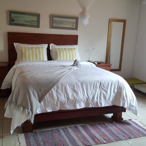 Family Cottage

Queen Size Bed