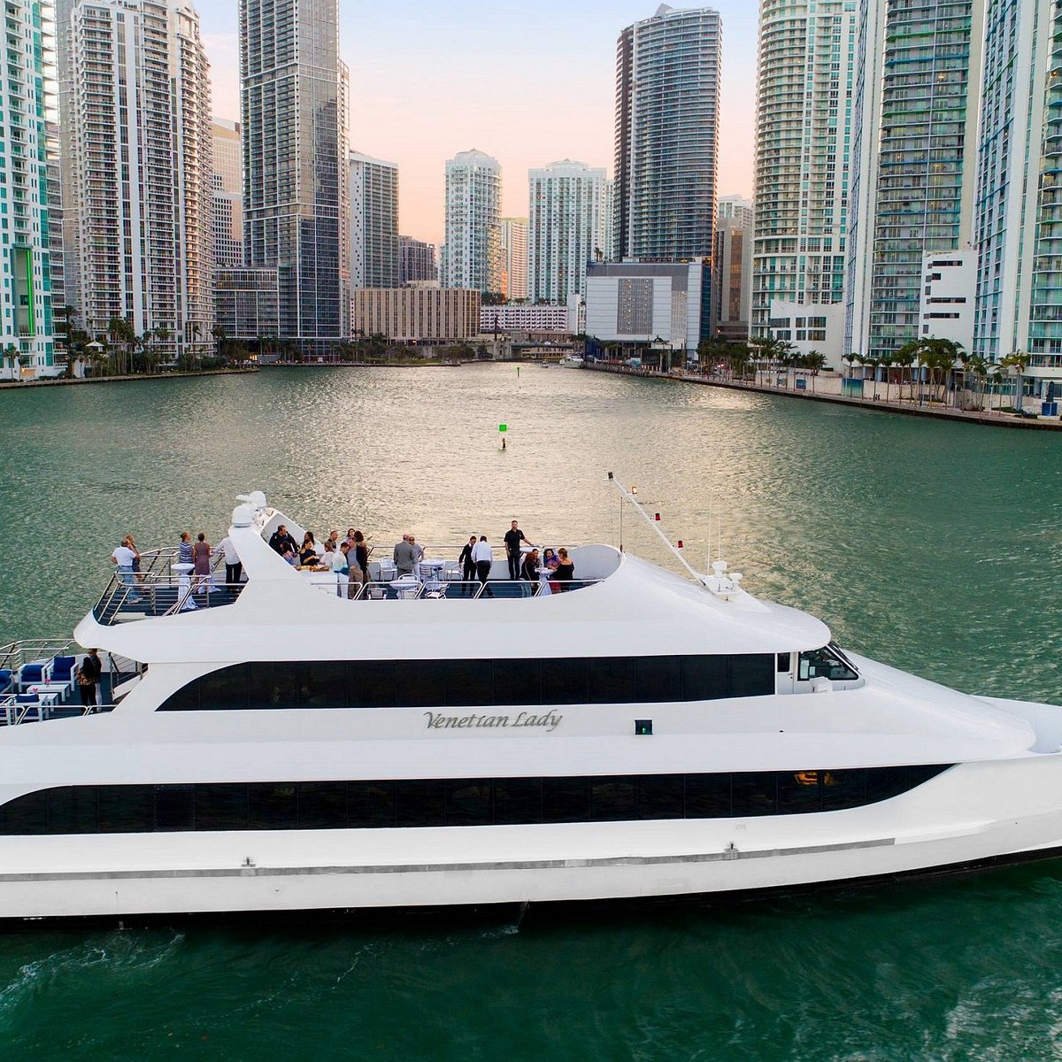 the biscayne lady yacht