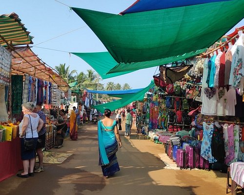 tourist market in goa
