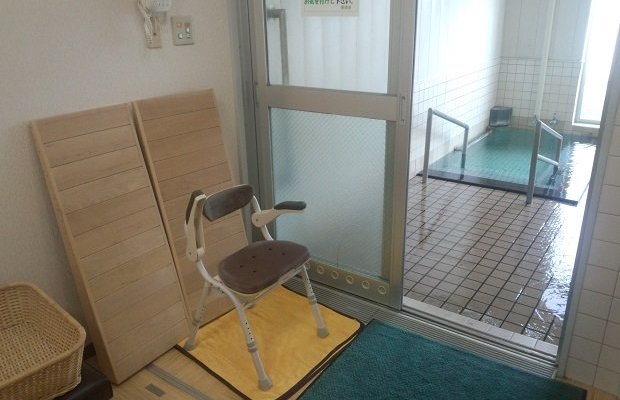 貸切り風呂内部