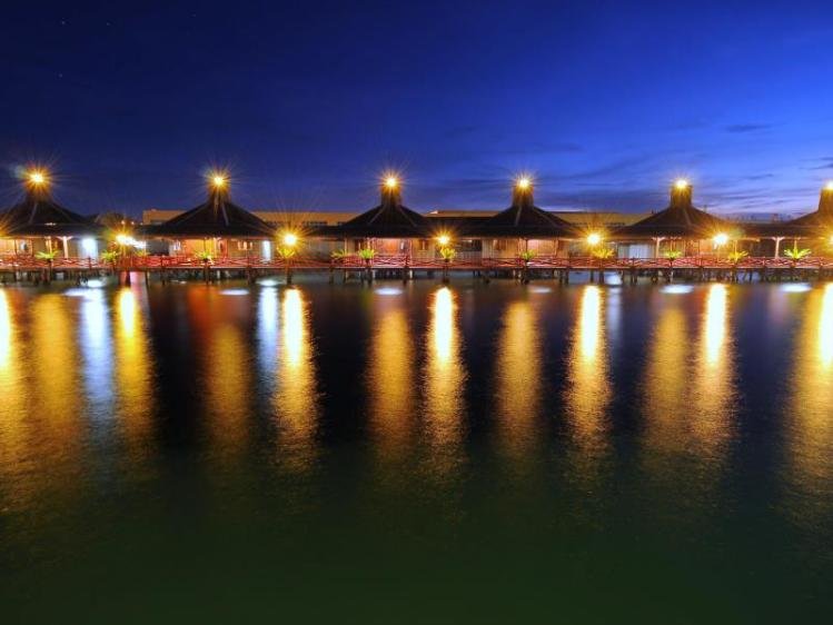 SEMPORNA FLOATING - Prices & Inn Reviews (Malaysia) - Tripadvisor