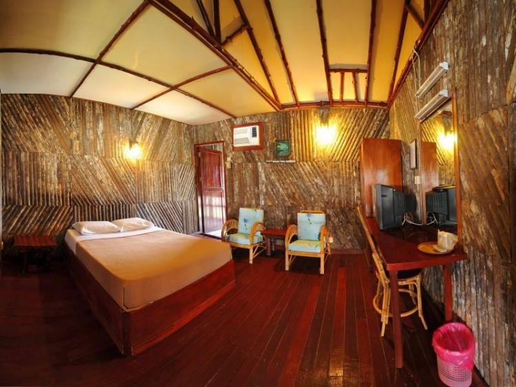 SEMPORNA FLOATING (Sabah) - Inn Reviews, Photos, Rate Comparison ...