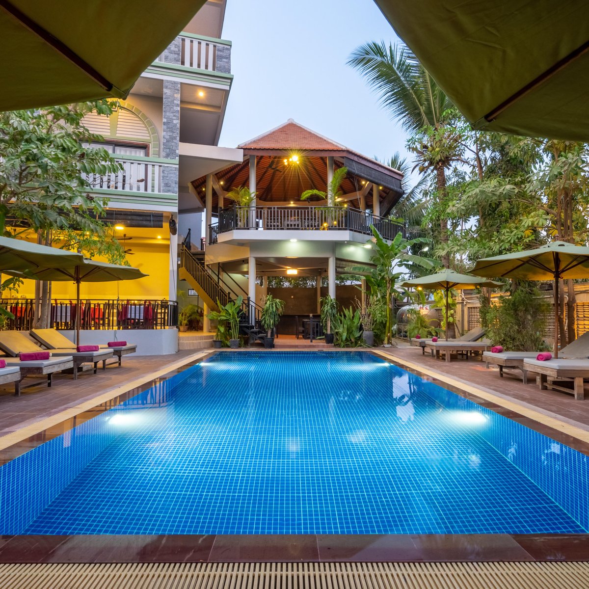 Reveal Angkor Hotel Siem Reap - Alles wat u moet weten VOORDAT je gaat ...