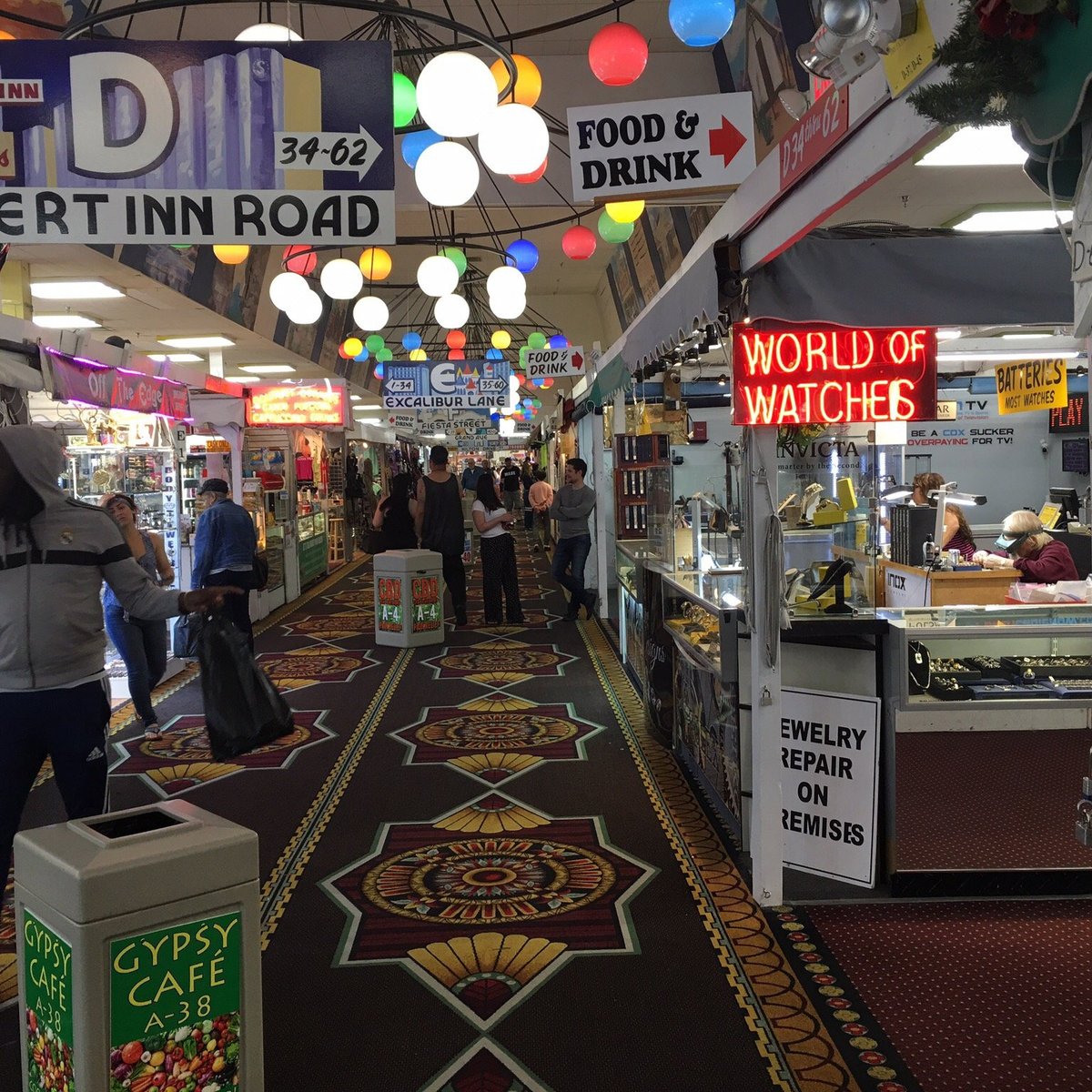 Fantastic Indoor Swap Meet - All You Need to Know BEFORE You Go (2024)