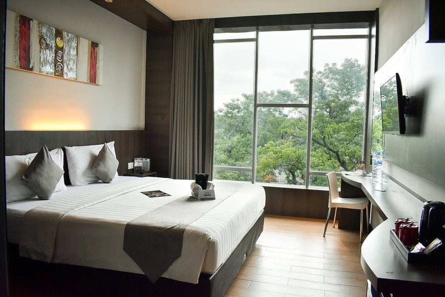 Hotel Neo Dipatiukur Bandung