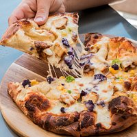 The Tie Pye pizza - almost too pretty to eat!